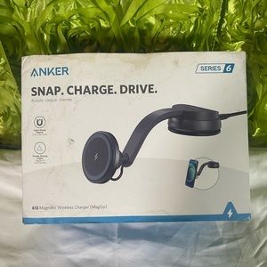 Anker Series 6 car charger for Iphone